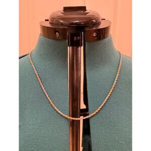 23" Helix Chain w/ Alternating Gold and Silver Tones